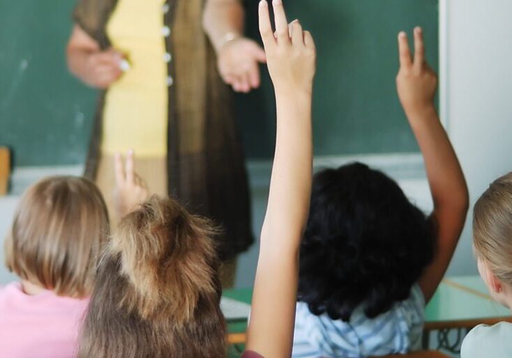 pupil-activities-in-the-classroom-at-school_SFhHoR6Hs-1500x750 pupil-activities-in-the-classroom-at-school_SFhHoR6Hs-1500x750